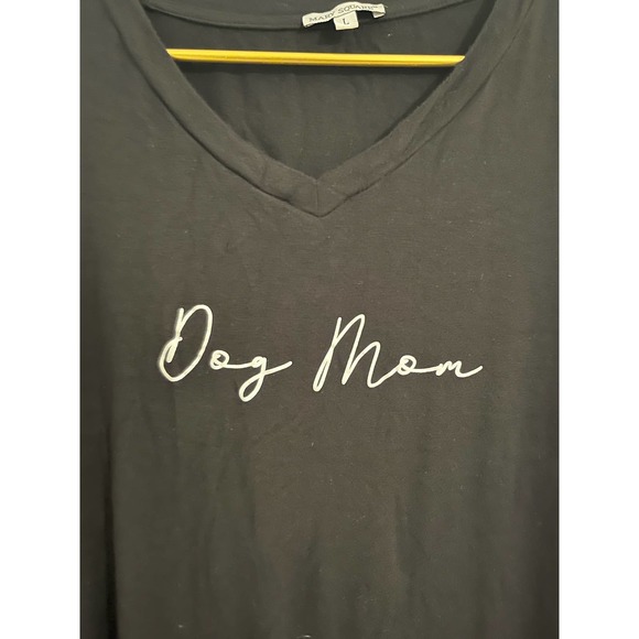 Mary Square black t-shirt Size L says Dog Mom - Picture 3 of 5